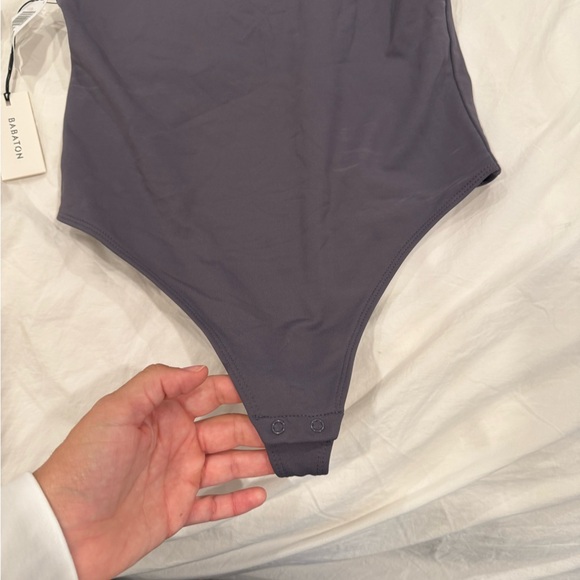 Babaton Gray Sleeveless Tank Top - Picture 3 of 6